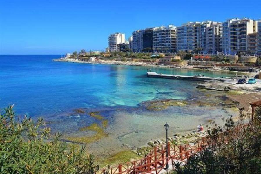 Modern 2Br Apartment In Central St Julian'S San Giuliano Esterno foto