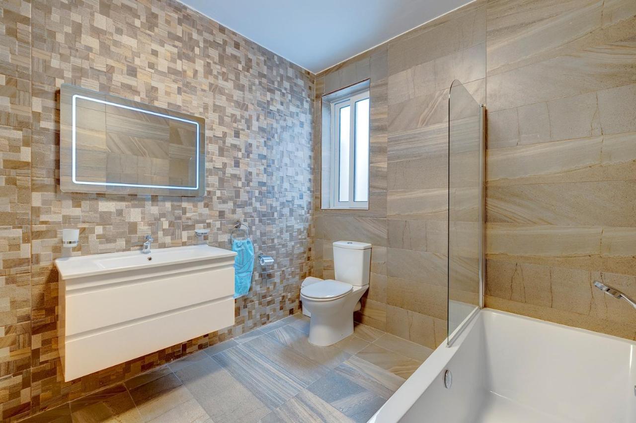 Modern 2Br Apartment In Central St Julian'S San Giuliano Esterno foto